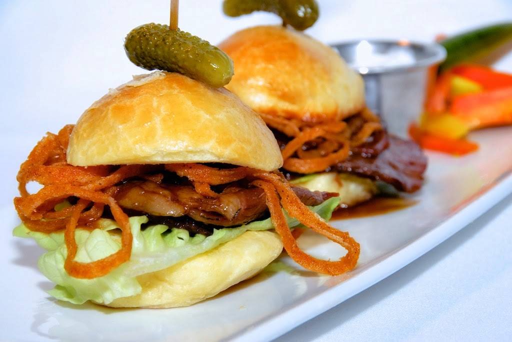 Corndance Tavern | restaurant | 1315, 4725 Grape Rd, Mishawaka, IN 46545, USA | 5742177584 OR +1 574-217-7584