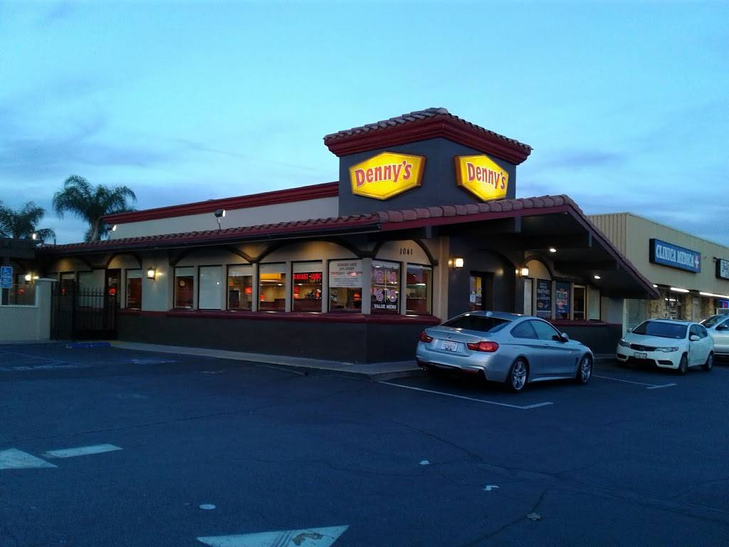 Dennys | restaurant | 1041 Truman St, San Fernando, CA 91340, USA | 8183653048 OR +1 818-365-3048