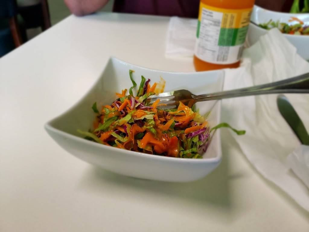 Caribbean Delight | restaurant | 221 Woodlawn Rd W B9, Guelph, ON N1H 8P4, Canada | 5192654526 OR +1 519-265-4526