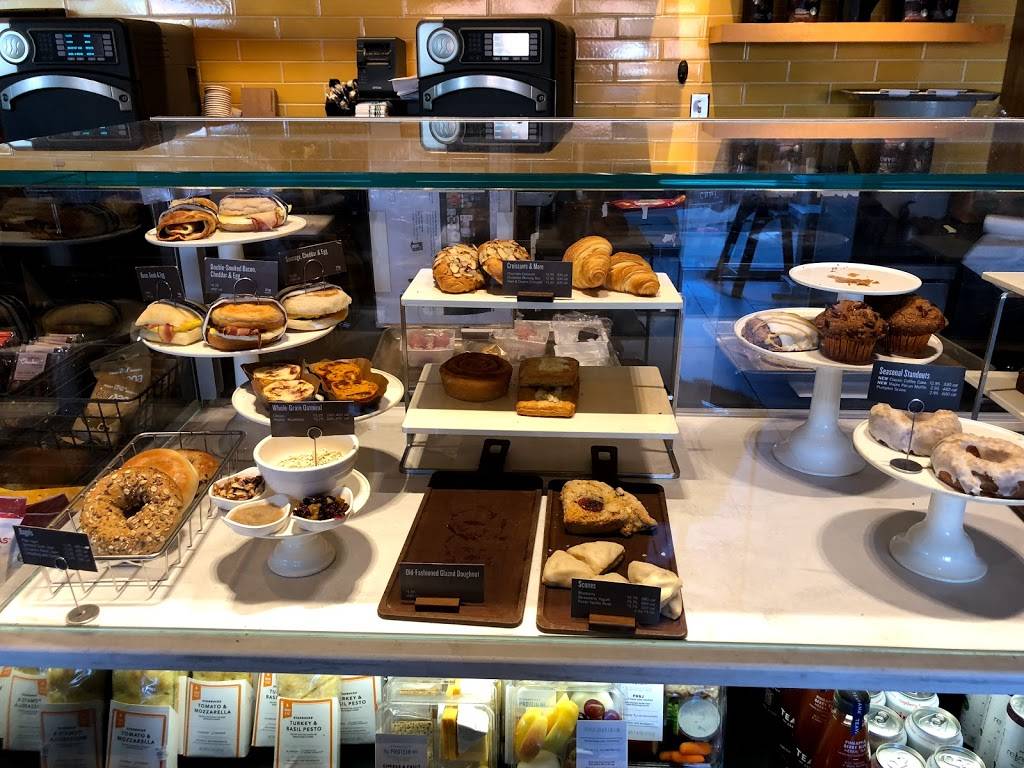 Starbucks | cafe | 620 Northwest Hwy, Cary, IL 60013, USA | 2247751238 OR +1 224-775-1238