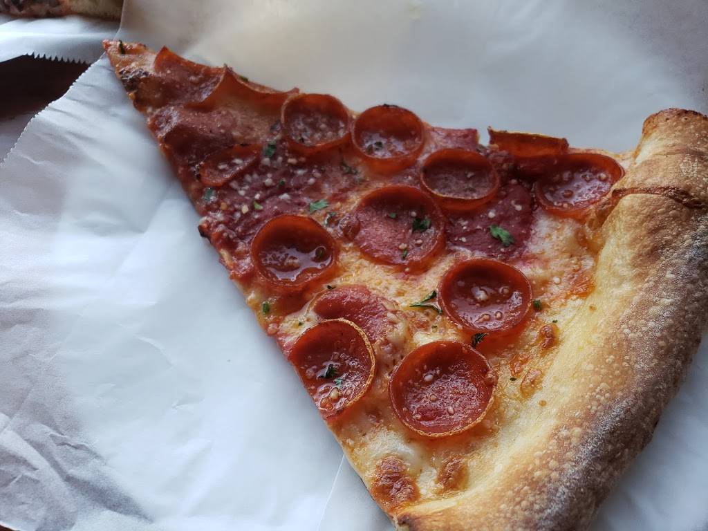 Raymond’s Pizzeria | restaurant | 130 Railroad Ave, Richmond, CA 94801, USA | 5106094961 OR +1 510-609-4961