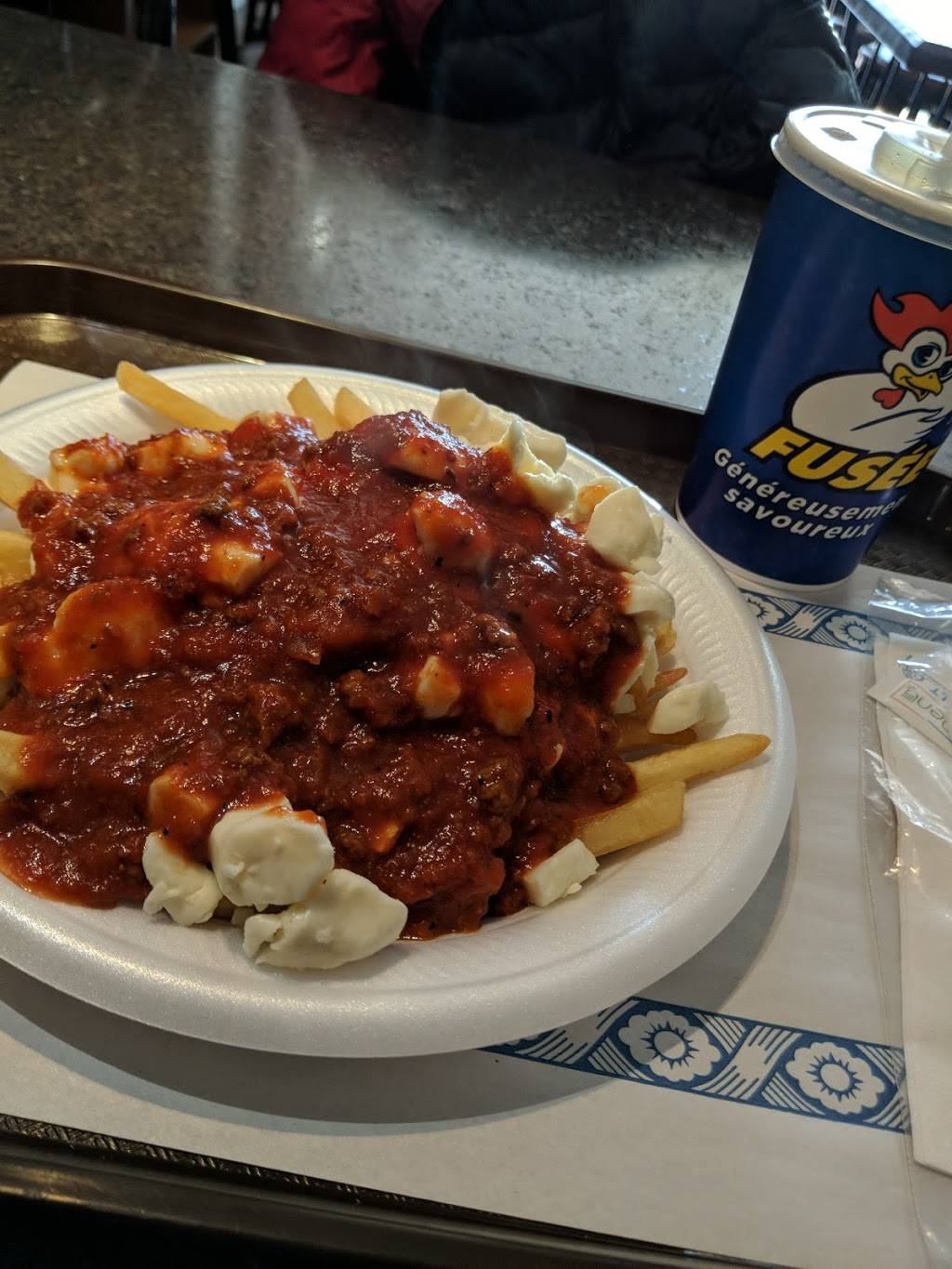 Rôtisserie Fusée | restaurant | 4954 Rue Bellefeuille, Trois-Rivières, QC G9A 5Y4, Canada | 8193759181 OR +1 819-375-9181