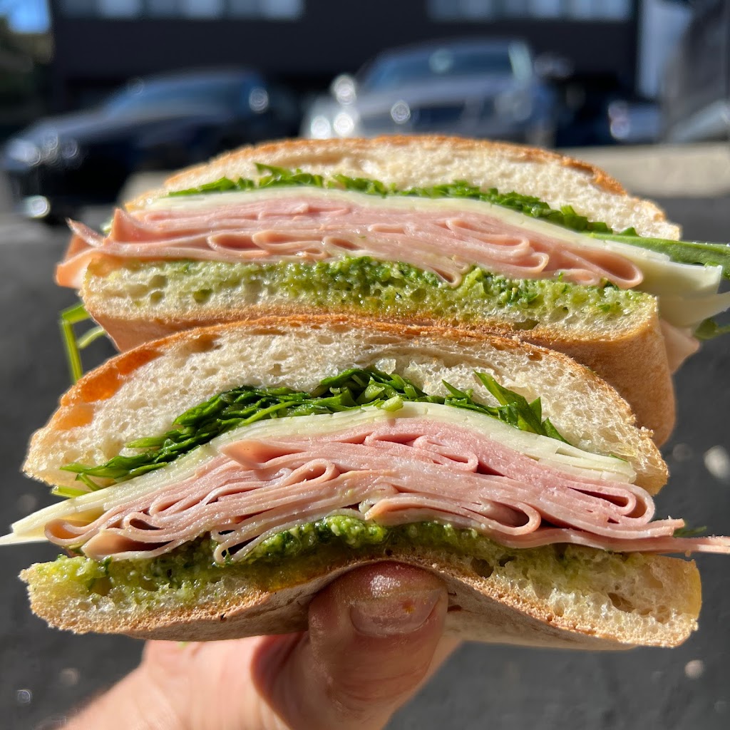 Sevens Montrose | restaurant | 3461 N Verdugo Rd, Glendale, CA 91208, USA | 8183697734 OR +1 818-369-7734