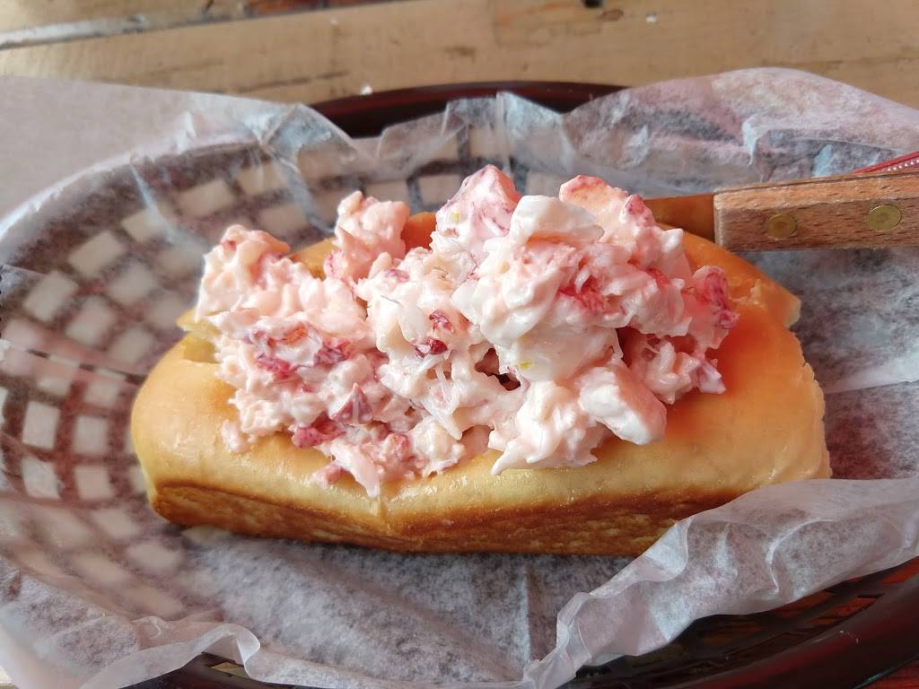 20 Feet Seafood Joint | restaurant | 1160 Peavy Rd, Dallas, TX 75218, USA | 9727077442 OR +1 972-707-7442