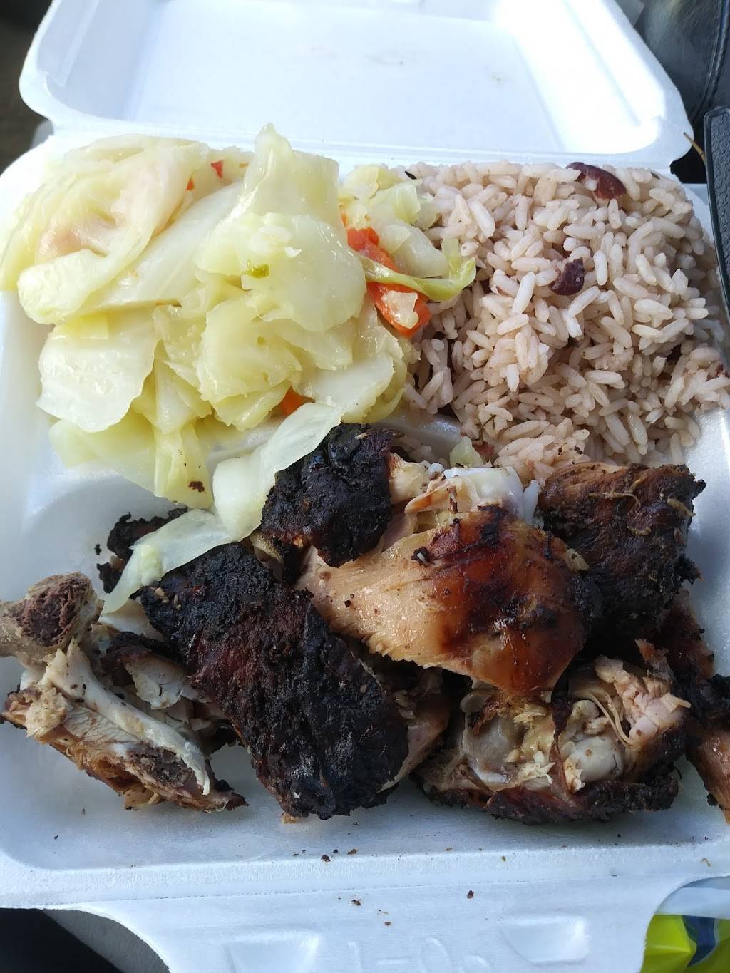 Island Jerk Hut | restaurant | 906 B St, Chesapeake, VA 23324, USA | 7574941502 OR +1 757-494-1502
