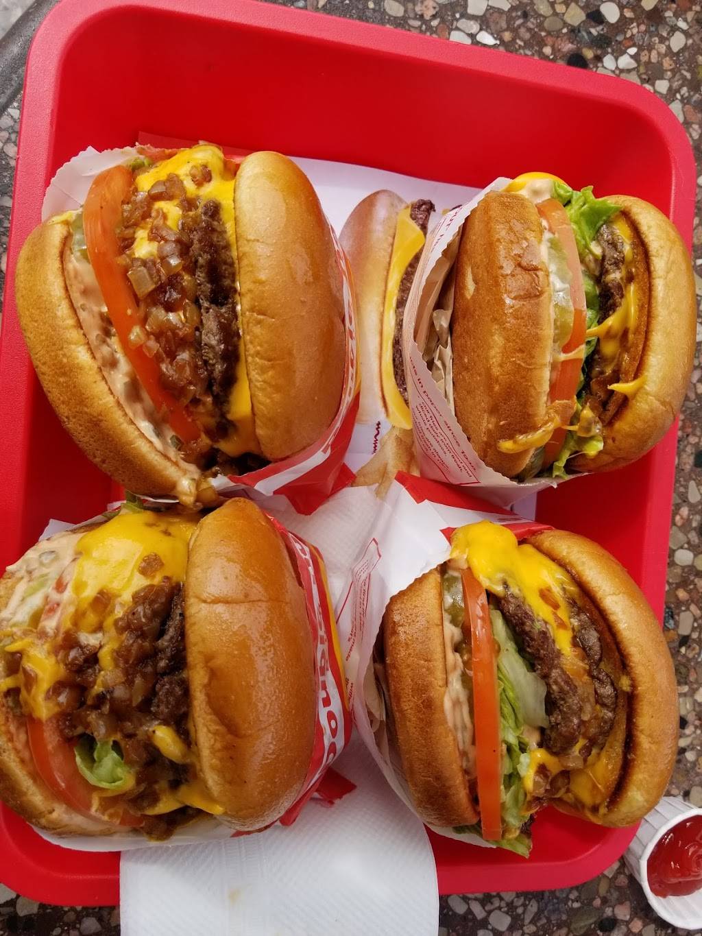 In-N-Out Burger | restaurant | 570 Contra Costa Blvd, Pleasant Hill, CA 94523, USA | 8007861000 OR +1 800-786-1000
