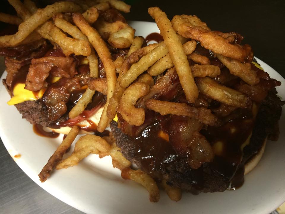 T Js Burger House | restaurant | 1003 W Douglas Ave, Wichita, KS 67213, USA | 3162693770 OR +1 316-269-3770