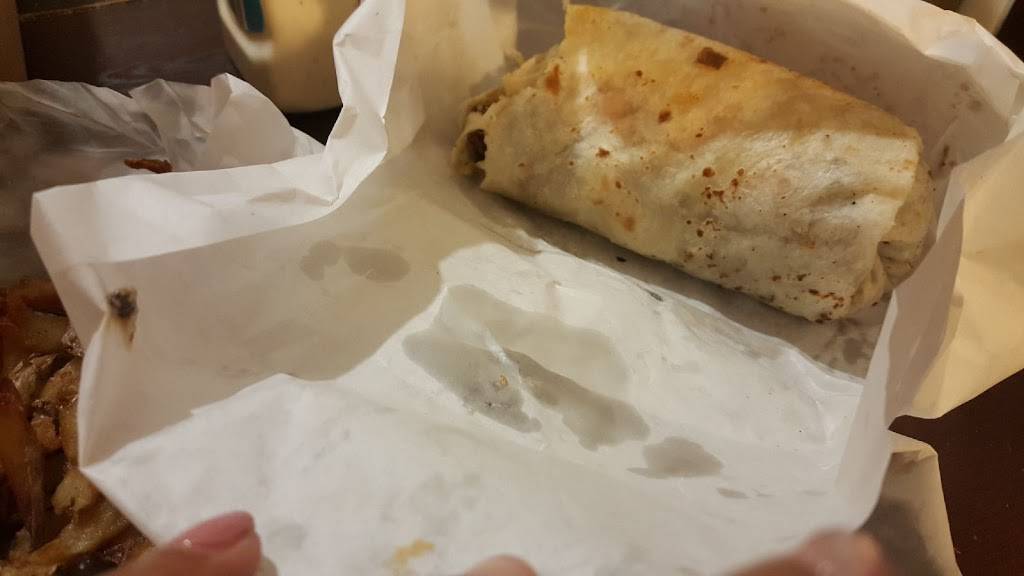 Fred and Jacks | restaurant | 7600 S Yale Ave, Chicago, IL 60620, USA | 7737839700 OR +1 773-783-9700