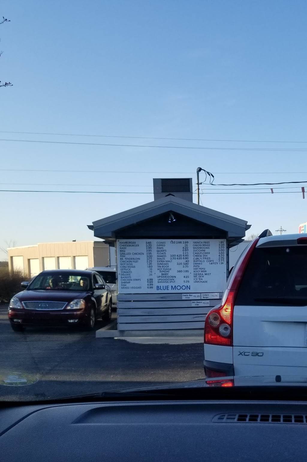 Blue Moon | restaurant | 4504 IN-327, Garrett, IN 46738, USA | 2603575050 OR +1 260-357-5050