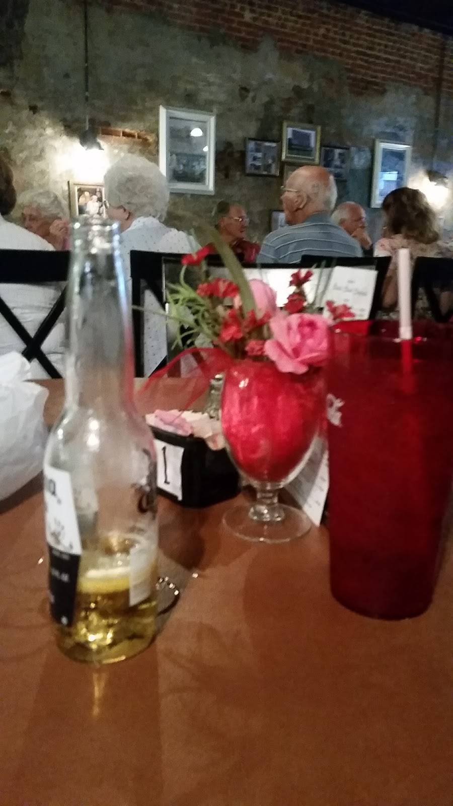 Sardis Steak Seafood | restaurant | 105 S Main St, Sardis, MS 38666, USA | 6624870360 OR +1 662-487-0360