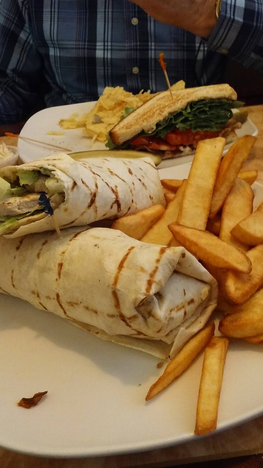 Robin Hood Restaurant | restaurant | 528 2nd St Pike, Southampton, PA 18966, USA | 2153551522 OR +1 215-355-1522