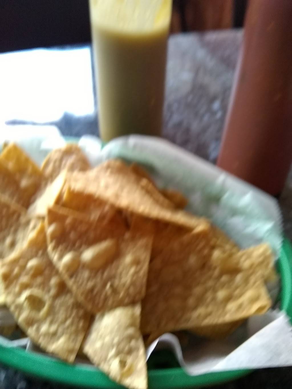 El Burrito Feliz | restaurant | 3219 W Cermak Rd, Chicago, IL 60623, USA | 7735221622 OR +1 773-522-1622