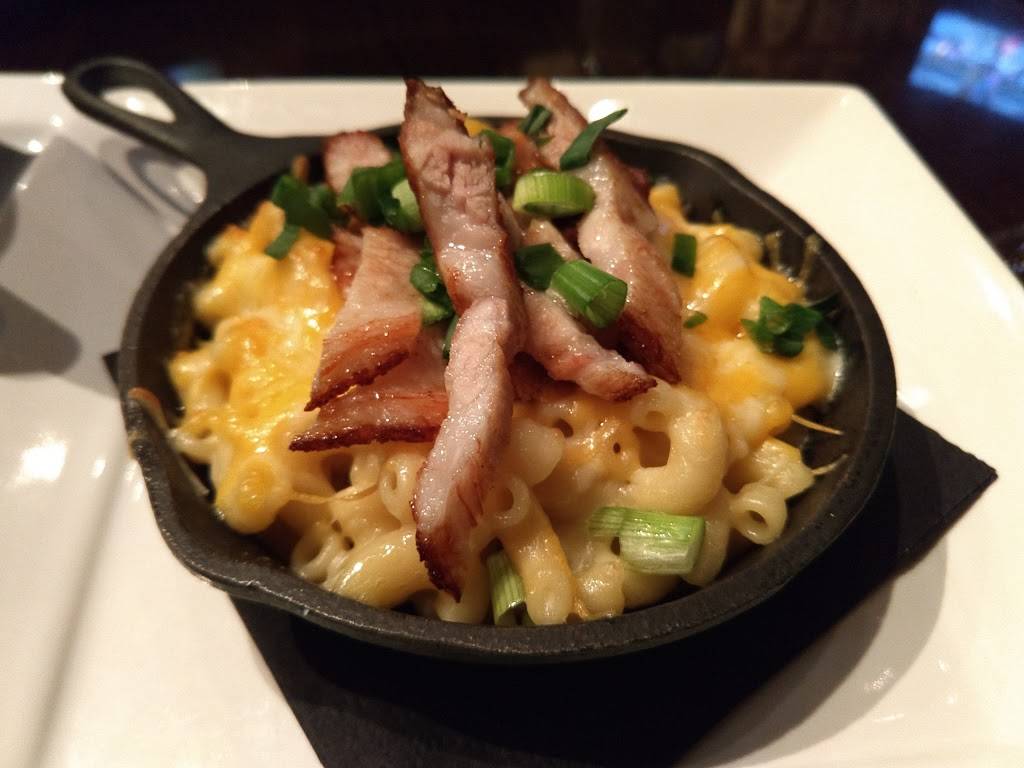 The Square Pub | restaurant | 115 Sycamore St, Decatur, GA 30030, USA | 4048444010 OR +1 404-844-4010