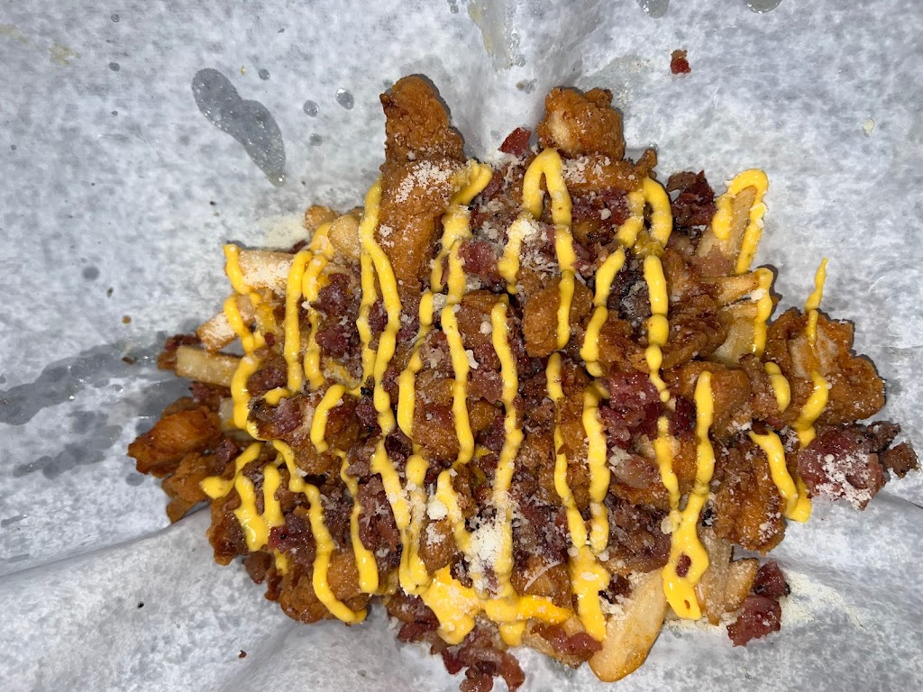 Mikes Philly and Loaded Fries | restaurant | 14067 Noblewood Plaza, Dale City, VA 22193, USA | 7039813969 OR +1 703-981-3969