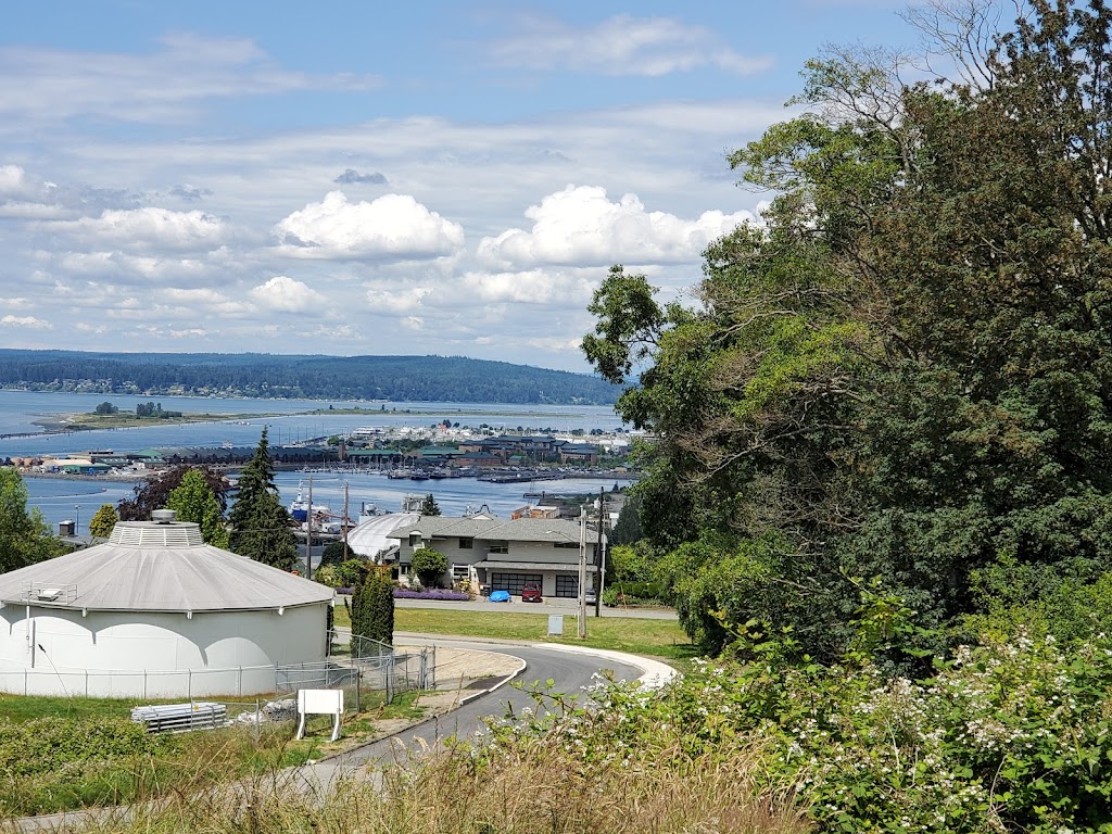 Cabernets and IPAs | restaurant | 204 Lincoln Ave, Mukilteo, WA 98275, USA | 4254053298 OR +1 425-405-3298