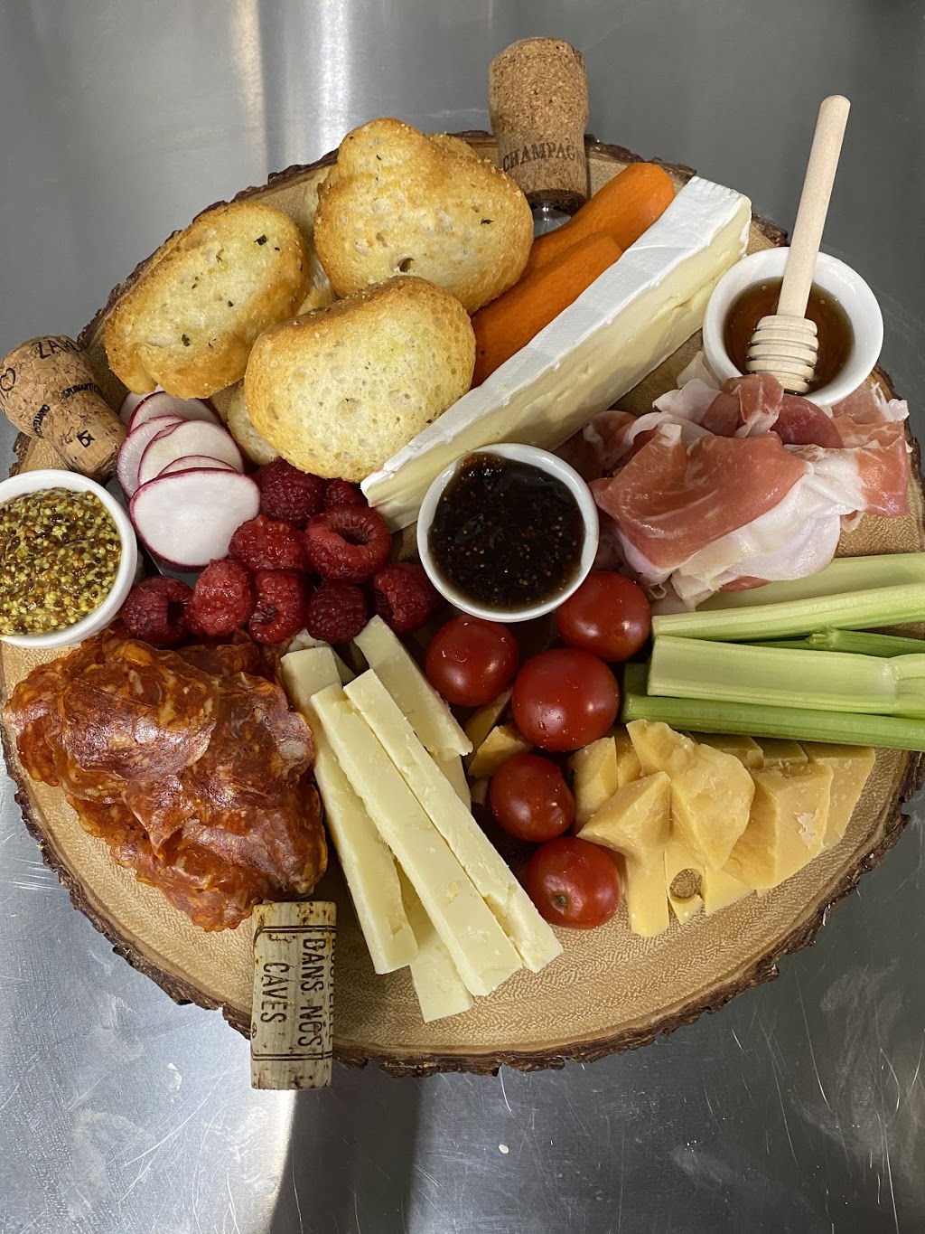 Daniels Charcuterie | restaurant | 15 S Fairview Ave, Park Ridge, IL 60068, USA | 2245856100 OR +1 224-585-6100