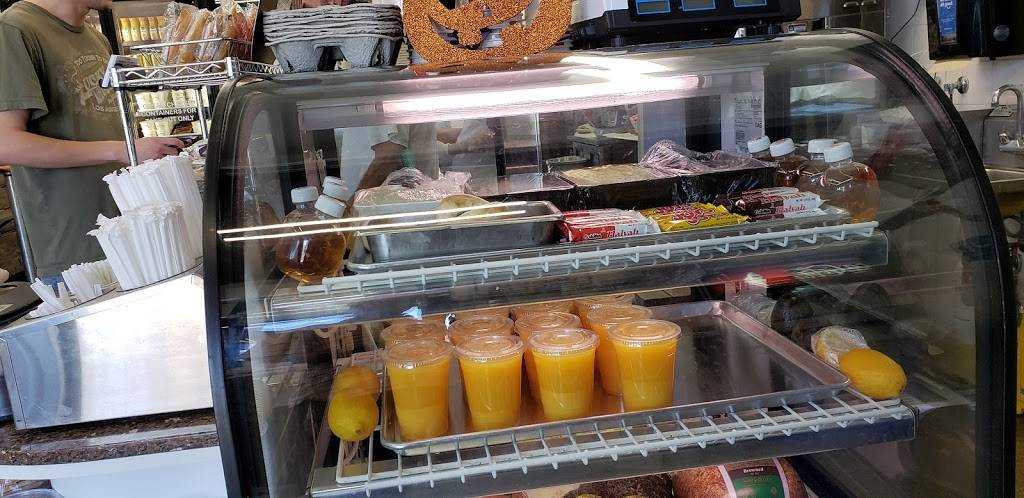 Garden State Bagels | restaurant | 6020 Paseo Del Norte, Carlsbad, CA 92011, USA | 7604761000 OR +1 760-476-1000