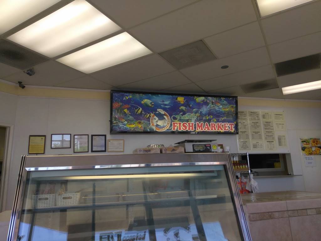 Family Fish Market | restaurant | 14928 7th St, Victorville, CA 92395, USA | 7602451416 OR +1 760-245-1416