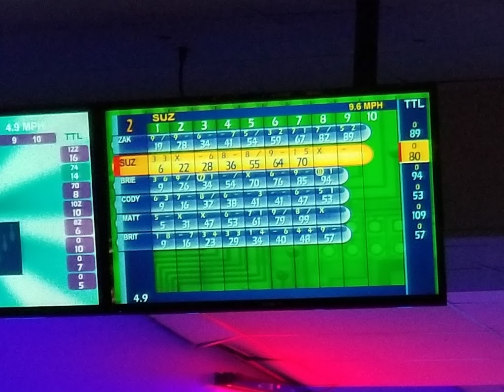 Bowlero Tucson | restaurant | 114 S Camino Seco, Tucson, AZ 85710, USA | 5202982311 OR +1 520-298-2311