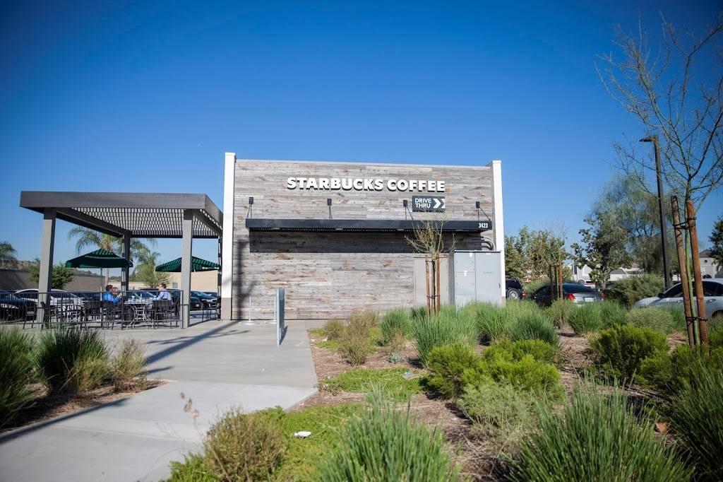 Starbucks | cafe | 3423 Pomona Blvd, Pomona, CA 91768, USA | 9099739053 OR +1 909-973-9053