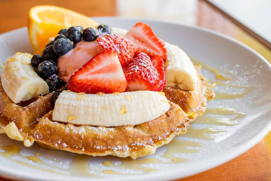 Eggsperience Pancakes & Cafe | restaurant | 3233 N Broadway, Chicago, IL 60657, USA | 7739048802 OR +1 773-904-8802