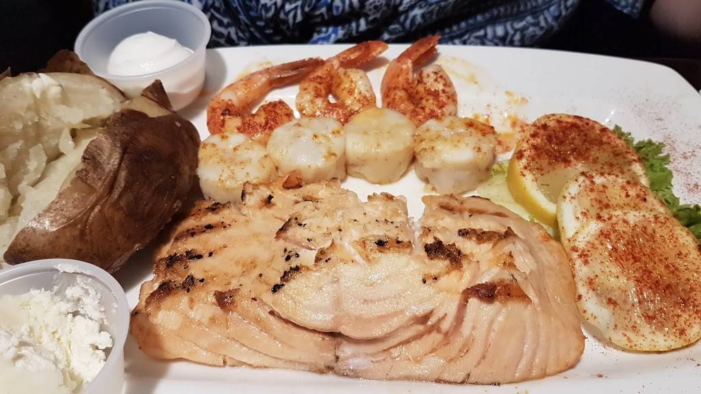 801 City Grille | restaurant | 801 W Montrose St, Clermont, FL 34711, USA | 3523946911 OR +1 352-394-6911