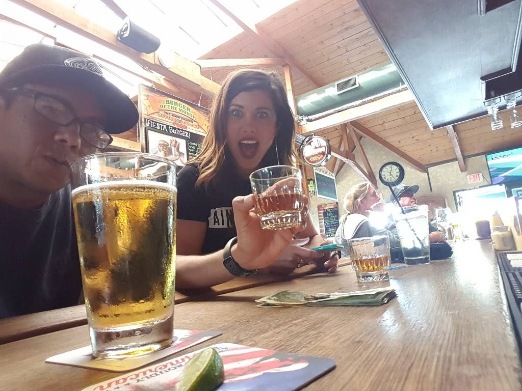 Hennesseys Tavern | restaurant | 2777 Roosevelt St, Carlsbad, CA 92008, USA | 7607296951 OR +1 760-729-6951