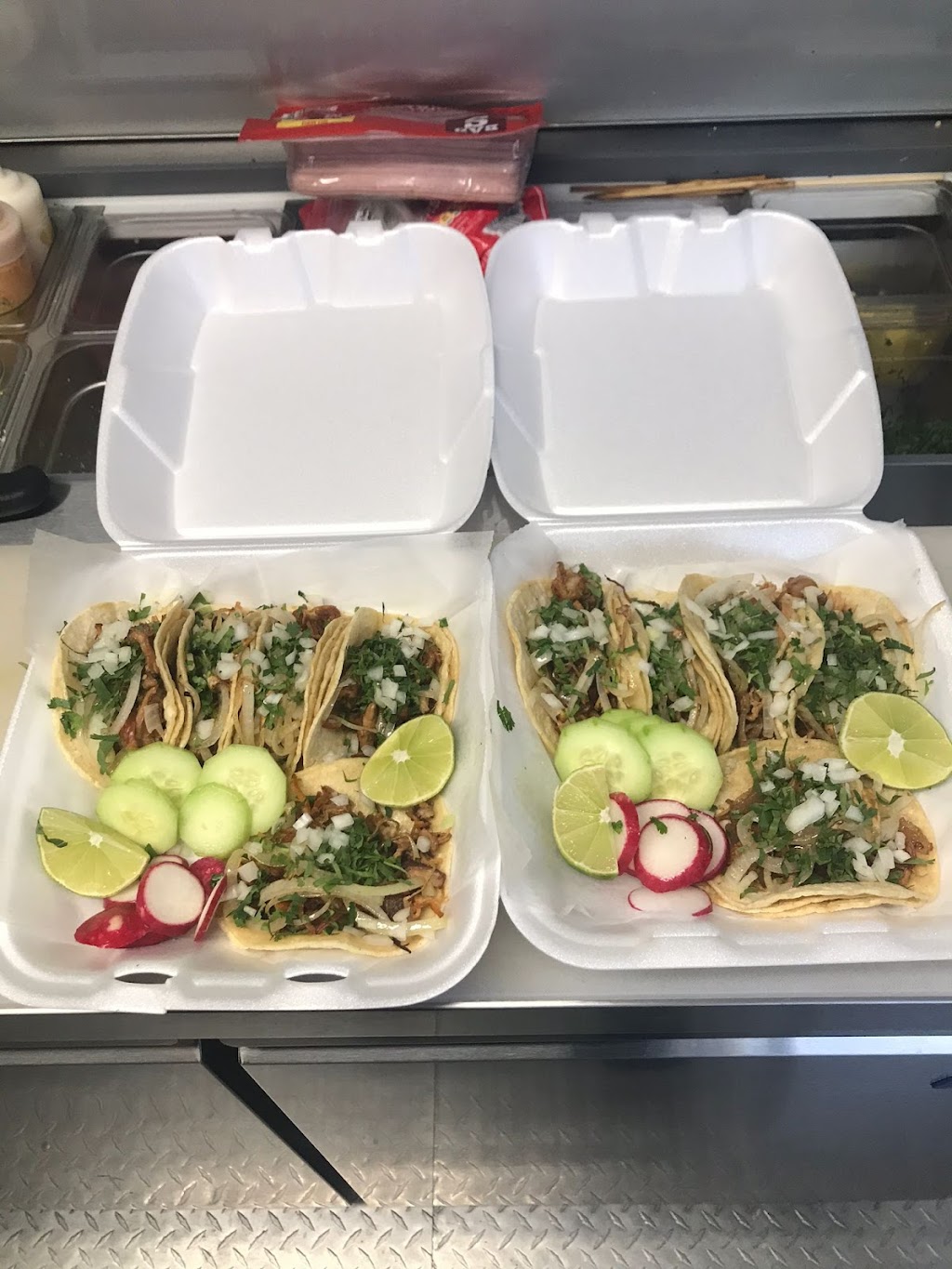 Tacos El Campesino | restaurant | 447 E 17th Ave, Columbus, OH 43201, USA | 6149066481 OR +1 614-906-6481