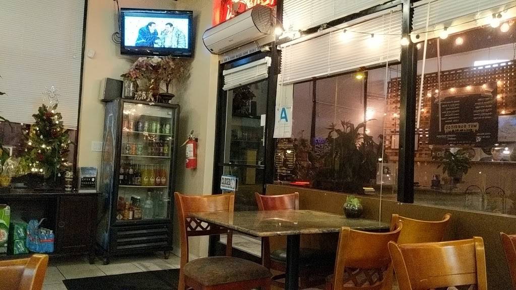 La Charrita Restaurant Mexican & Sea-Food | restaurant | 24225 Main St, Newhall, CA 91321, USA | 6612881204 OR +1 661-288-1204