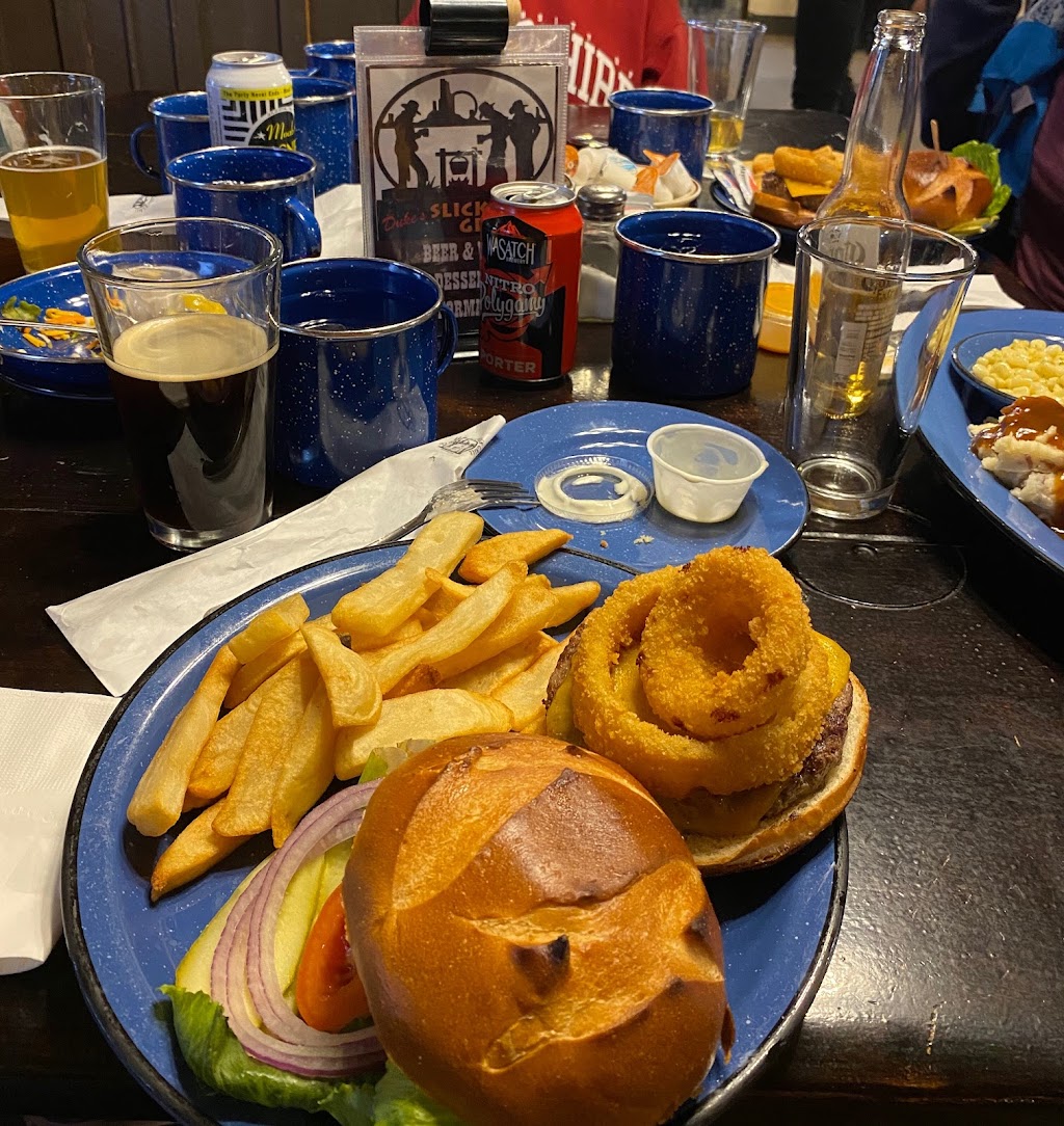 Dukes Slickrock Grill | restaurant | 275 UT-24, Hanksville, UT 84734, USA | 4355422052 OR +1 435-542-2052