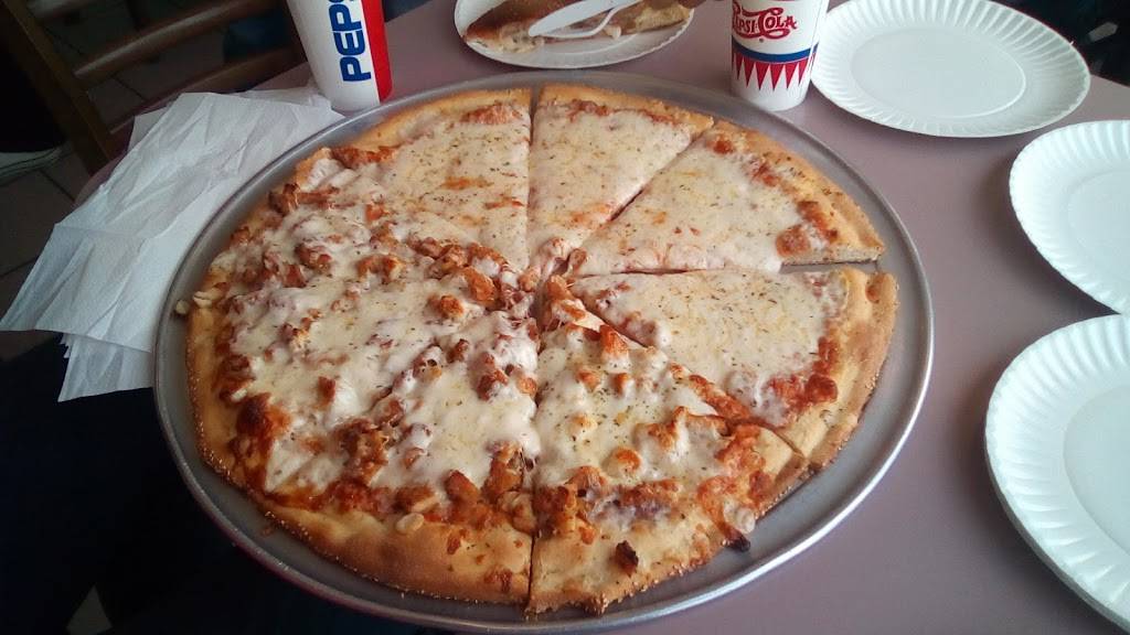 Milano Pizza | restaurant | 10 Farber Dr # 33, Bellport, NY 11713, USA | 6317760982 OR +1 631-776-0982