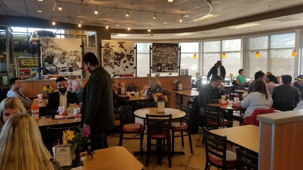 Chick-fil-A | restaurant | 1002 Edwards Ferry Rd NE, Leesburg, VA 20176, USA | 7037771200 OR +1 703-777-1200