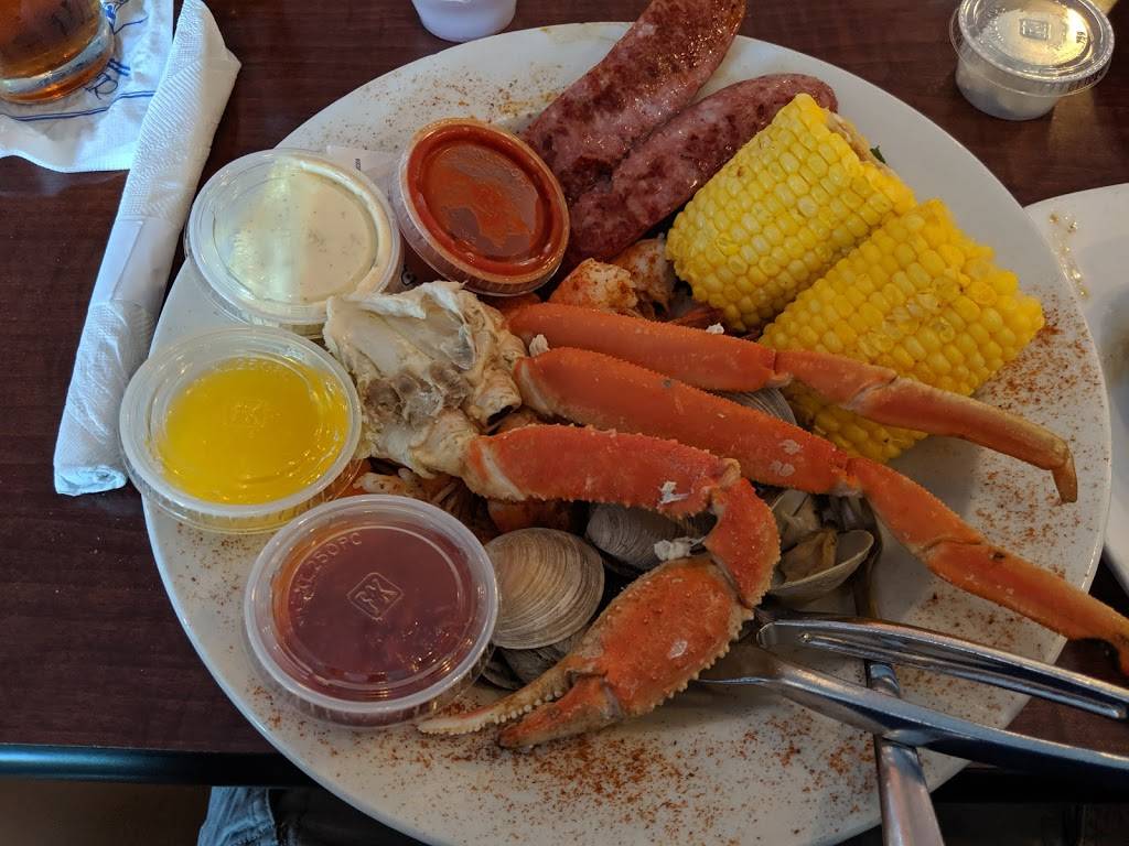 Surf Rider | restaurant | 2449 Old Taylor Rd, Chesapeake, VA 23321, USA | 7579665840 OR +1 757-966-5840