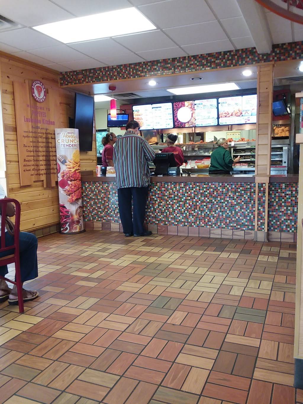 Popeyes Louisiana Kitchen | restaurant | 2390 Homer Adams Pkwy, Alton, IL 62002, USA | 6184626702 OR +1 618-462-6702