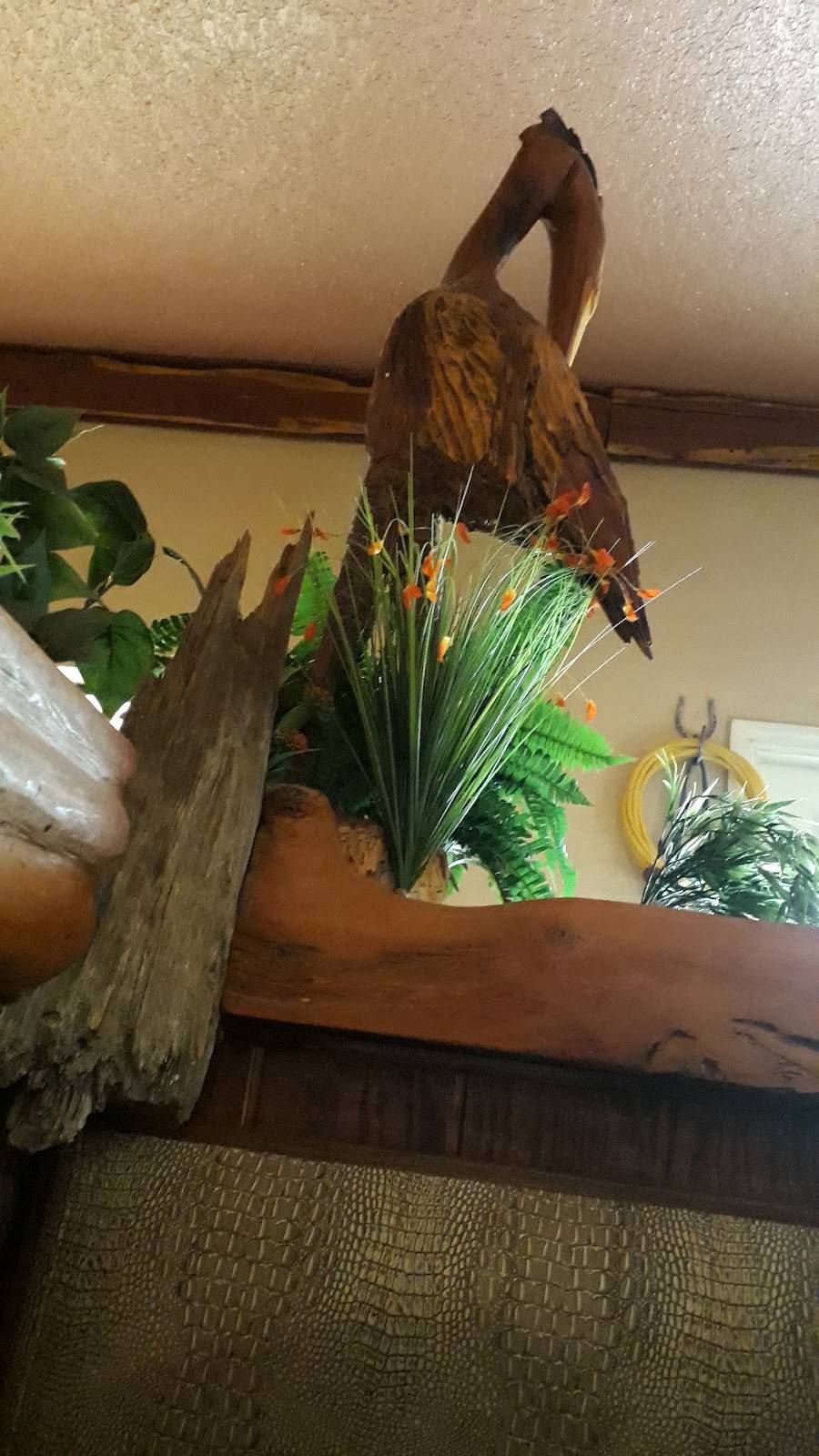 Pit Master BBQ | restaurant | 4425 US-17, DeLand, FL 32720, USA | 3869854488 OR +1 386-985-4488