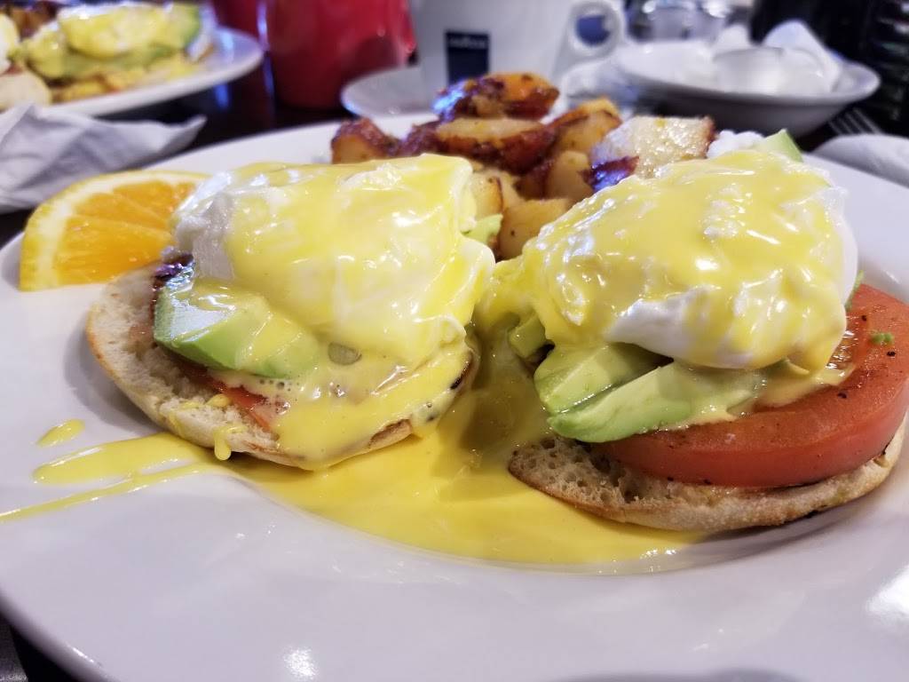 Famous Toastery Ayrsley | restaurant | 2127 Ayrsley Town Blvd, Charlotte, NC 28273, USA | 9808195002 OR +1 980-819-5002