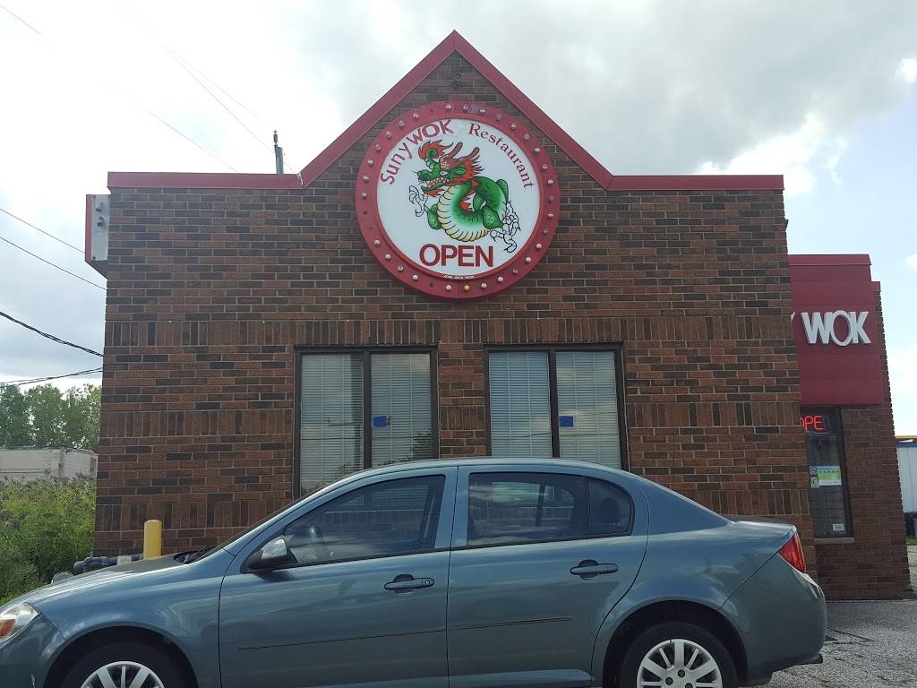 SUNY WOK Chinese Restaurant | restaurant | 1611 Lauzon Rd, Windsor, ON N8S 3N4, Canada | 5199882000 OR +1 519-988-2000