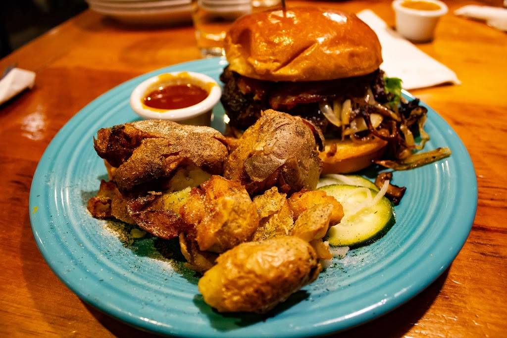 Duluth Grill | meal takeaway | 118 S 27th Ave W, Duluth, MN 55806, USA | 2187261150 OR +1 218-726-1150