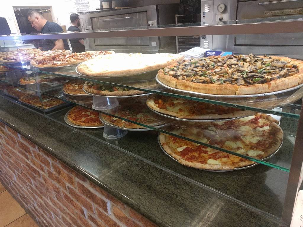 Tomato & Basil Pizzeria | restaurant | 1692 Merrick Rd, Merrick, NY 11566, USA | 5163779500 OR +1 516-377-9500