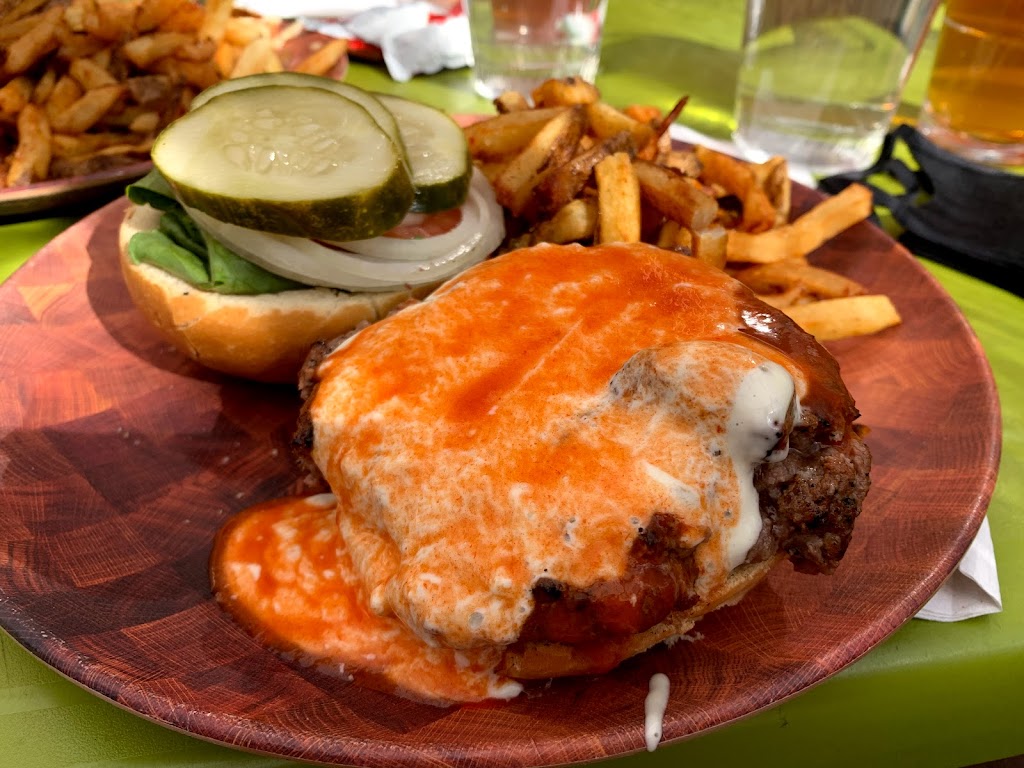 Wingbar | restaurant | 275 Smith St, Brooklyn, NY 11231, USA | 7182372728 OR +1 718-237-2728