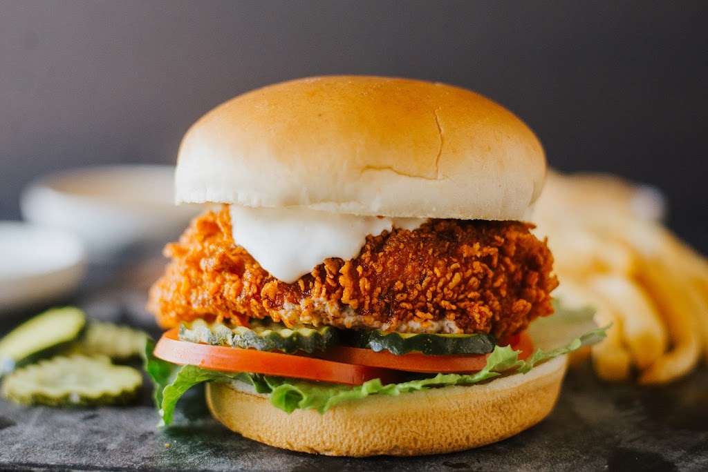 Zach’s Chicken | restaurant | 23052 Lake Forest Dr B4, Laguna Hills, CA 92653, USA | 9495944080 OR +1 949-594-4080