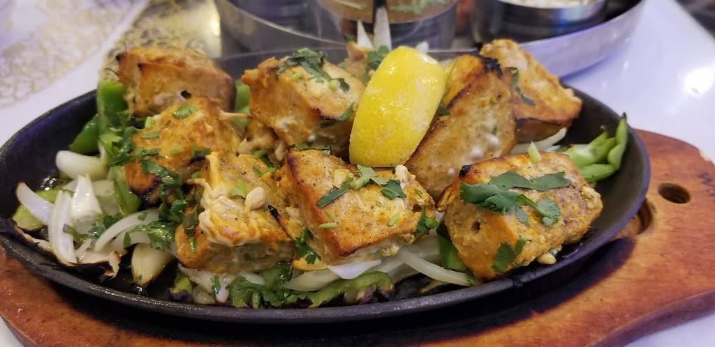 India Palace Restaurant | restaurant | 4213 Lafayette Rd, Indianapolis, IN 46254, USA | 3172980773 OR +1 317-298-0773