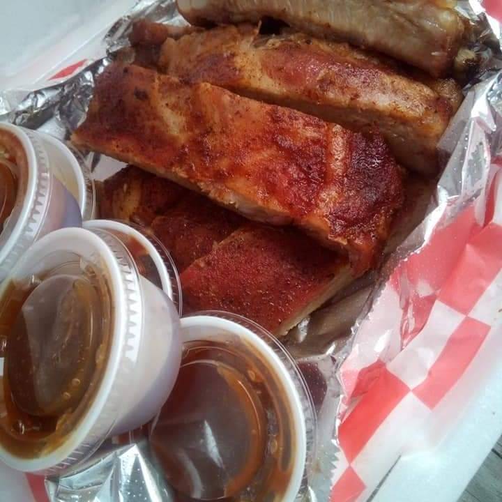 Rustic Hog Barbecue | restaurant | 104 Main St, Lake City, MI 49651, USA | 2319204227 OR +1 231-920-4227