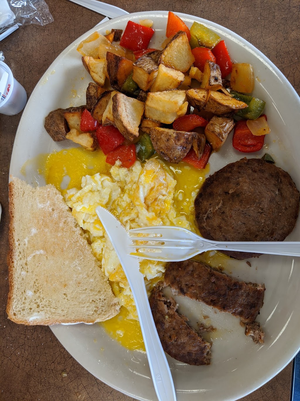 The Red Baron Restaurant | restaurant | 11908 E Airport Rd, Dalhart, TX 79022, USA | 8062446050 OR +1 806-244-6050