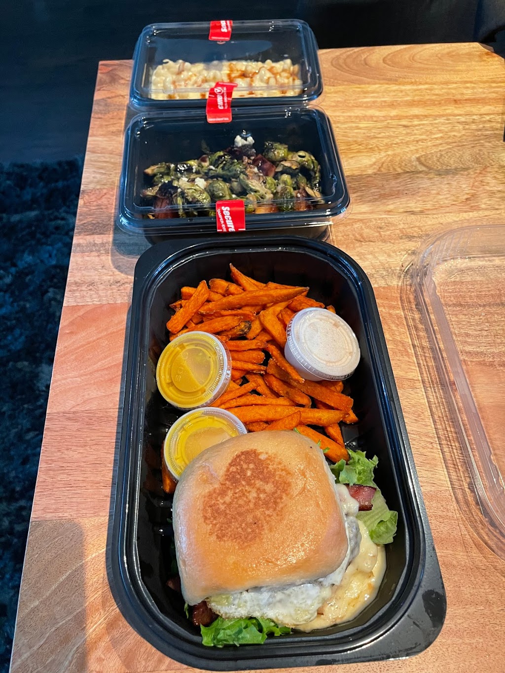 City Cellars HTX | restaurant | 1801 Binz St Suite 120, Houston, TX 77004, USA | 7132992877 OR +1 713-299-2877