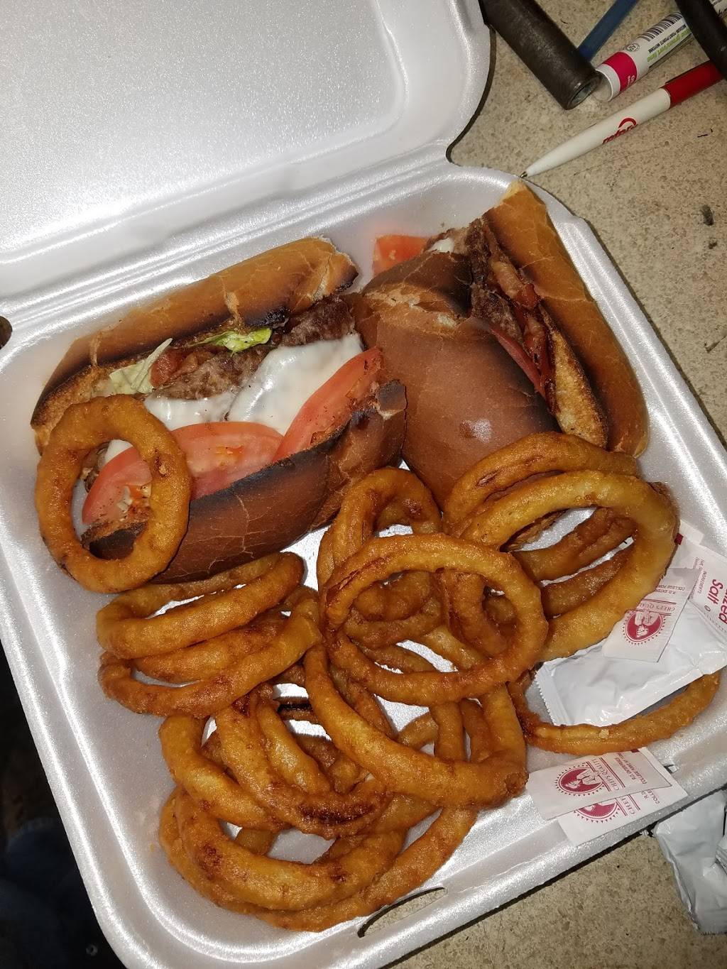 Famous Pizza Of West Warwick | restaurant | 1738 Main St, West Warwick, RI 02893, USA | 4018286994 OR +1 401-828-6994