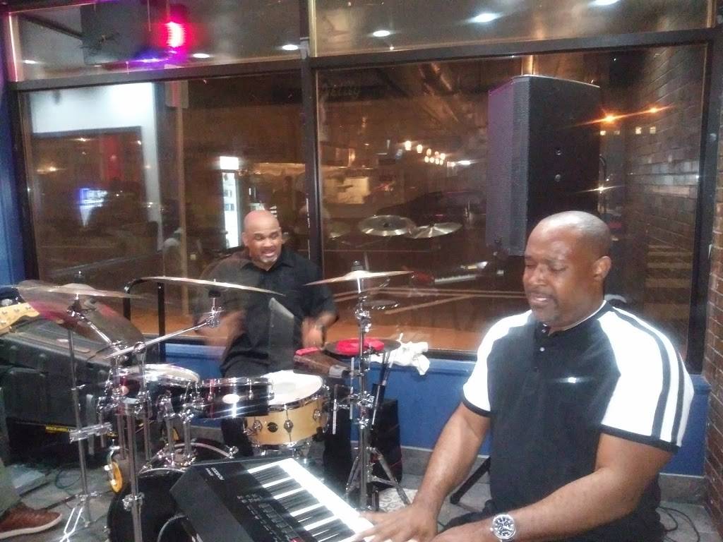 Preetis Pitt LLC | restaurant | 2701 Penn Ave, Pittsburgh, PA 15222, USA | 4129042585 OR +1 412-904-2585