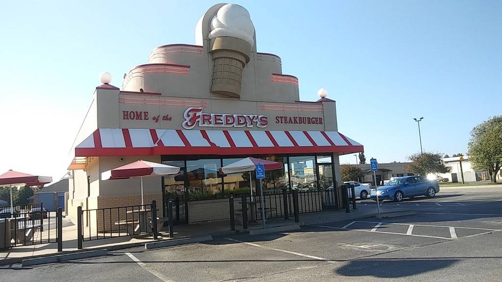 Freddys Frozen Custard & Steakburgers | restaurant | 8621 W 21st St, Wichita, KS 67205, USA | 3167222299 OR +1 316-722-2299