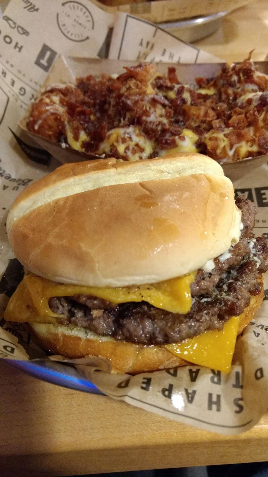 Wayback Burgers | restaurant | 200 W Alexander St, Plant City, FL 33563, USA | 8137566939 OR +1 813-756-6939