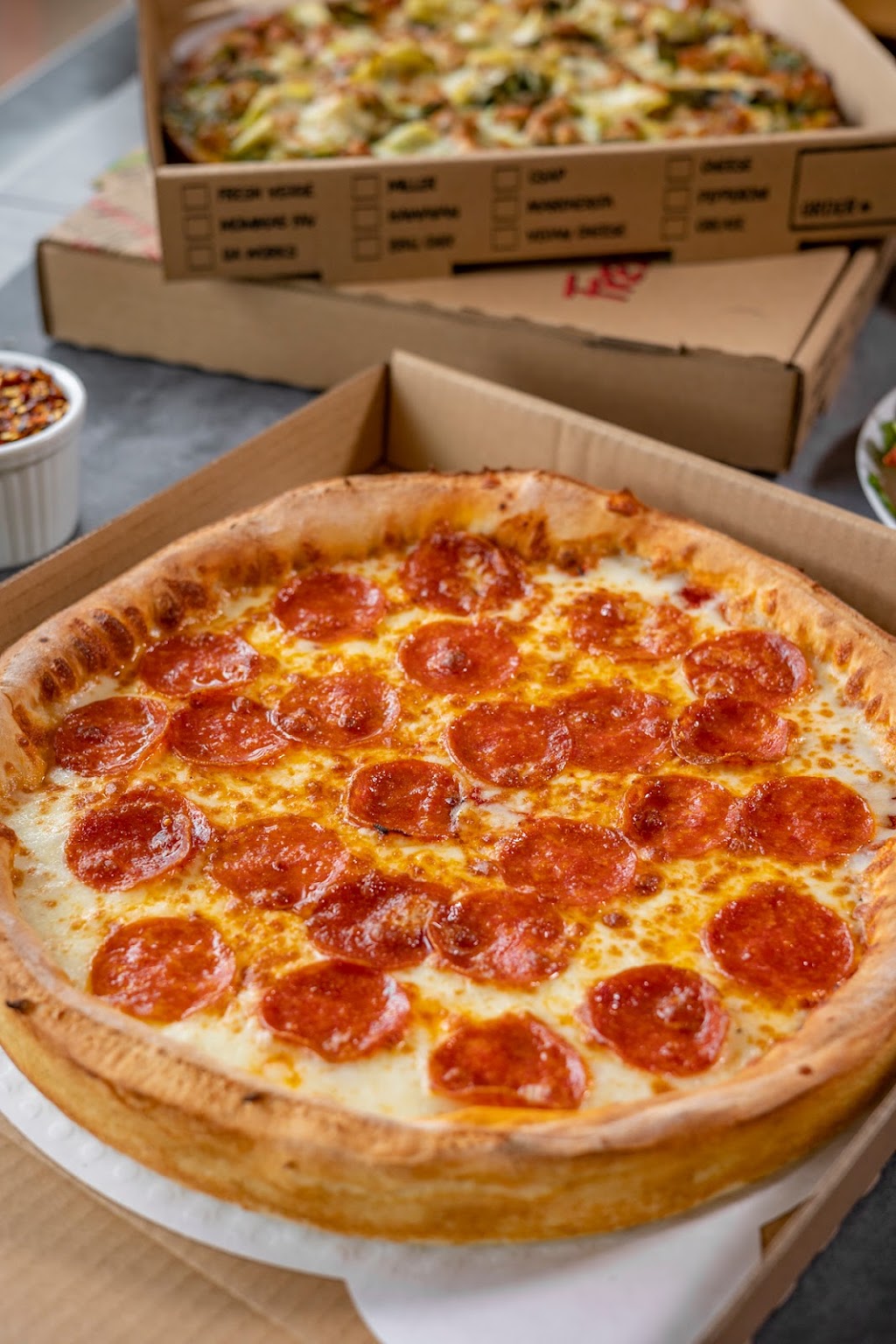 Fresh Brothers La Canada | restaurant | 720 Foothill Blvd, La Cañada Flintridge, CA 91011, USA | 8187900637 OR +1 818-790-0637